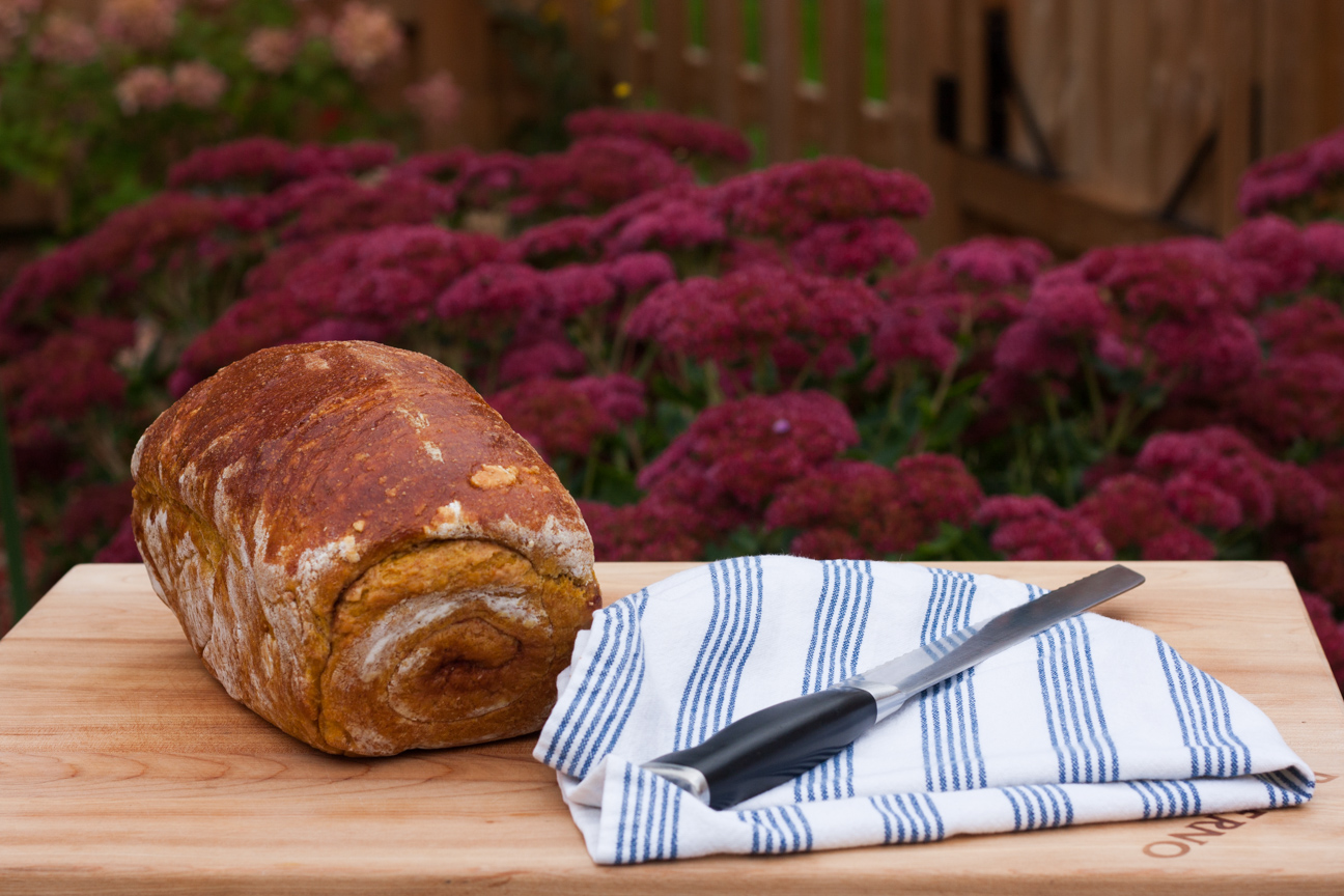 cinnamon swirl pumpkin bread