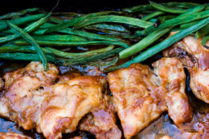 chicken thighs in peanut sauce with green beans