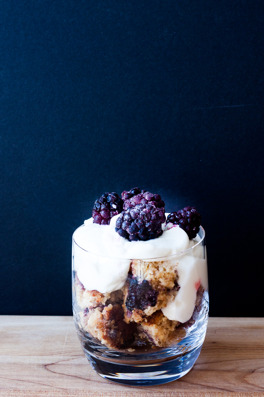 salted caramel blackberry cake with yogurt