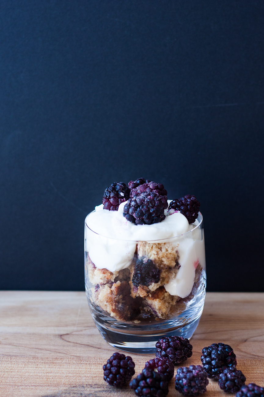 salted caramel blackberry cake with yogurt