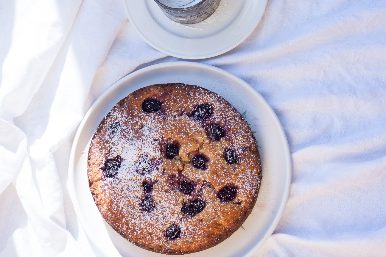 salted caramel blackberry cake